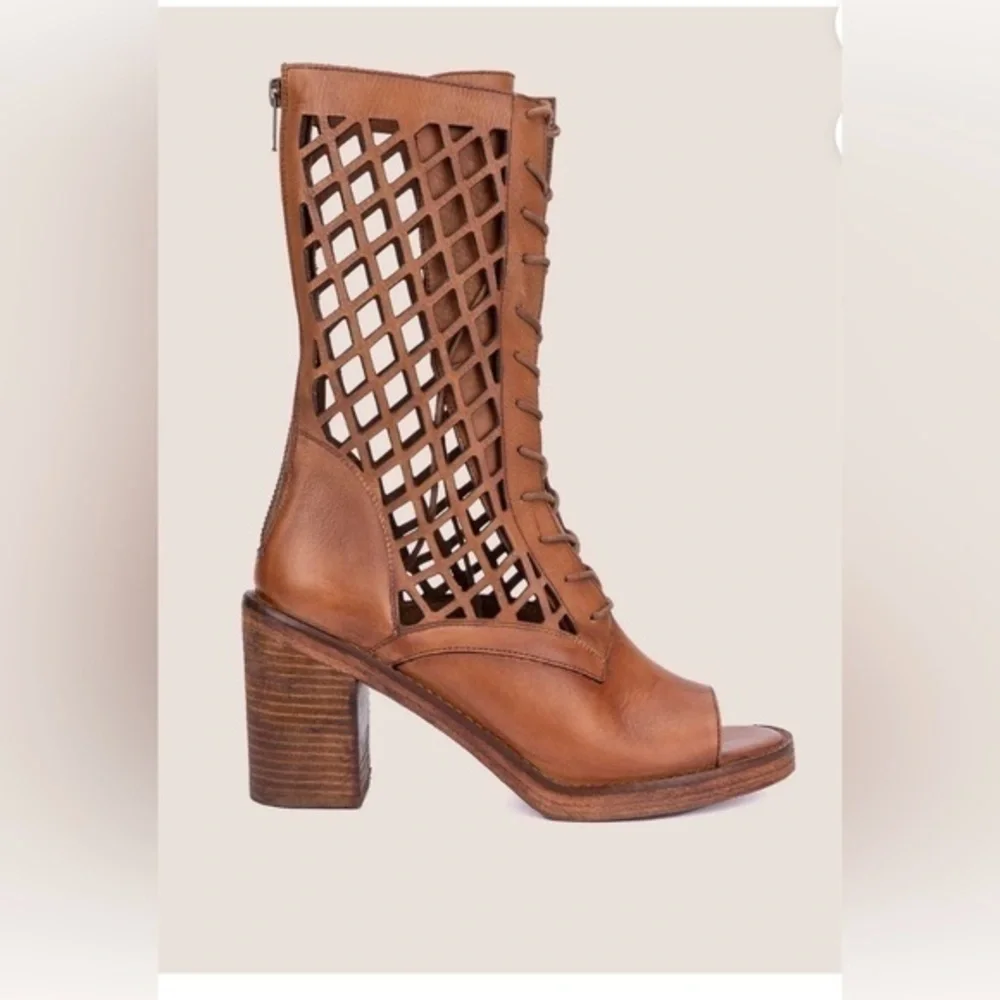Vintage Foundry Co. Women's Normandy Boot New in Box - Picture 1 of 11